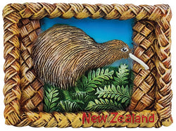 Magnet Polyresin Kiwis In Flax Border