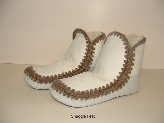 Classic Sheepskin Snuggle Feet